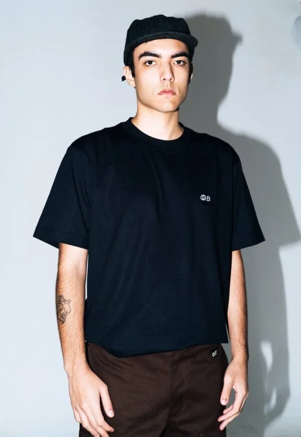 Alternative view of Camiseta OOB basic - Preta
