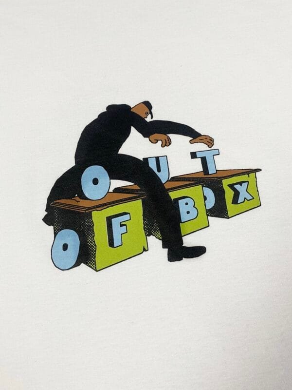 Alternative view of Camiseta Out Of Box Villain - Branca
